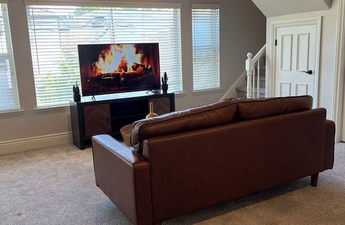 Midtown Sacramento Apartment | Gated Full loft apartment located in the heart of MIDTOWN!