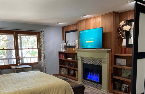 Lake Wildwood Cabin | Gated Lake Wildwood in Western Nevada County Gold Country ~ 1 Bedroom Lodge