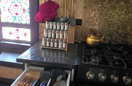 Mariposa Cabin | Gilded Gateway: 1880S Miners Cabin 2bed 2bath. Minutes from Historic Mariposa.