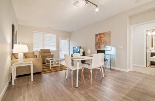 Menlo Park Apartment | Global Luxury Suites in Menlo Park