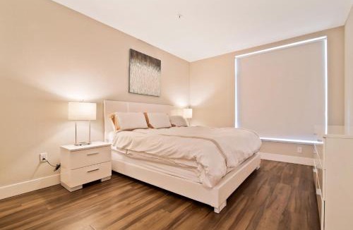 Shoreline West Apartment | Global Luxury Suites at Downtown Mountain View