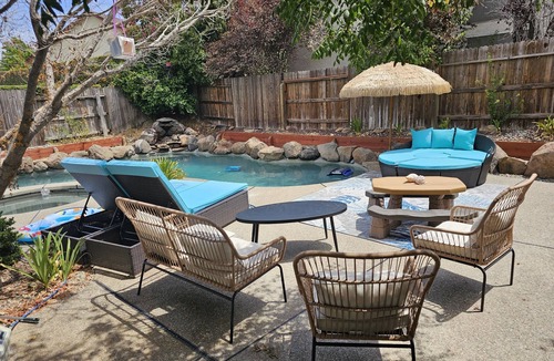 Antelope House | Globetrotters cottage with 2 Queen Master suite, KING SUITEnnFlexible checking*