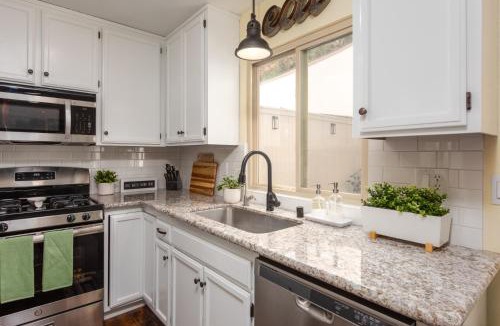 Santa Rosa House | Golf, wineries, spas, shopping, parks, play-time!