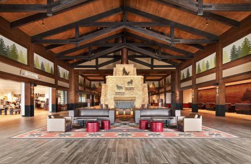 Peters Hotel | Great Wolf Lodge Manteca