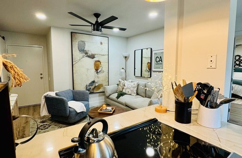 Midway District Condo | Grooovy Point Loma 2 Bedroom Pad