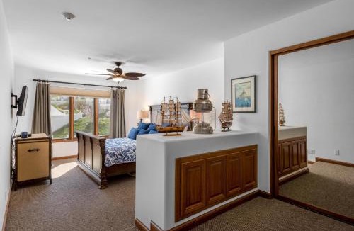 Avalon House | H1338 - Hamilton Cove Villa 13-38