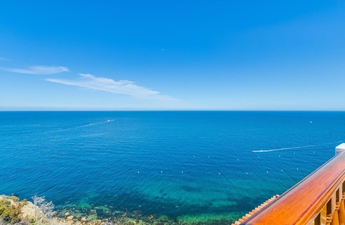 Avalon Condo | H1875: Impecably Decorated Villa + Wrap Around Balcony + Breathtaking Views - Ha