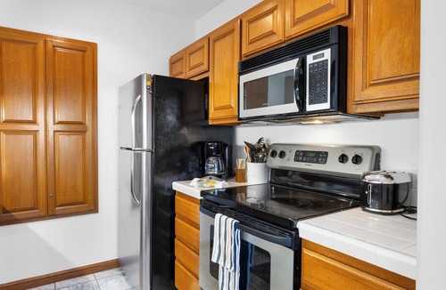 Avalon Condo | H228: Contemporary 1Bd, 2bath Villa + Golf Cart+ Spectacular Views