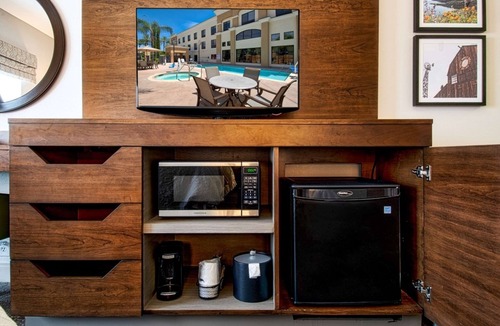 Hemet Hotel | Hampton Inn And Suites Hemet