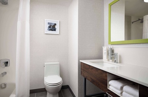 Carmel Valley Hotel | Hampton Inn San Diego Del Mar