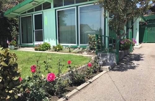 Aptos Cottage | Happy House by the Sea