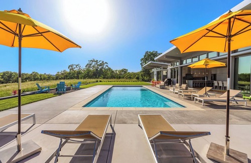 Windsor House | Healdsburg Calif.: Amazing Resort-like Estate Healdsburg - 4BD/3BA