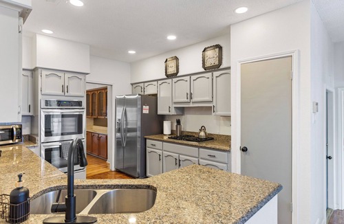 Wetmore House | Heater Pool! 10 beds-4 K beds, Games, Gym, Theater