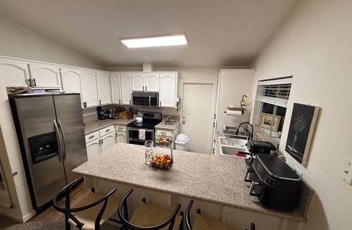 Citrus Heights House | Heavenly Hosting = Peaceful Cozy Quiet Safe + 3-bed, 2-bath house Citrus Heights