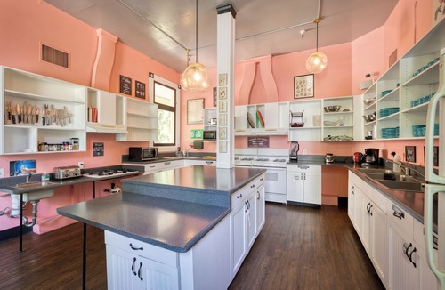 Downtown Sacramento Hostel | HI Sacramento Hostel