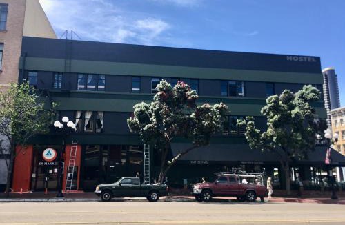 Gaslamp Quarter Hostel | HI San Diego Downtown Hostel