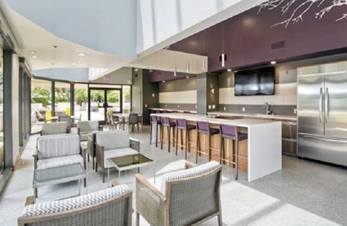 Pacific Terrace Condo | Highrise Living - San Diego Bay View from the 32-Floor - Downtown SD