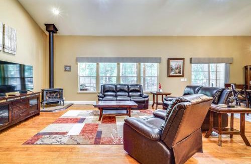 Graeagle House | Hike and Explore Graeagle Getaway with Furnished Deck