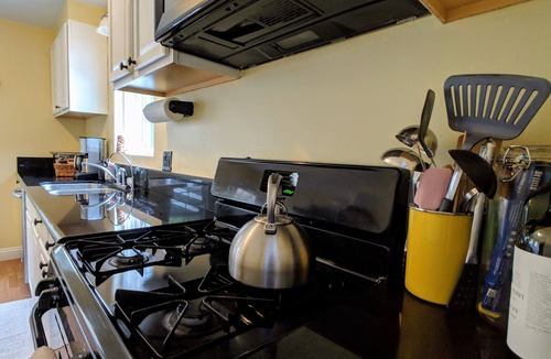 Beverly Glen House | Hillside Private House 2BD 2BR Bel Air Hills close to UCLA