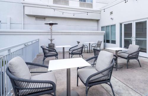 Bakersfield Hotel | Hilton Garden Inn Bakersfield