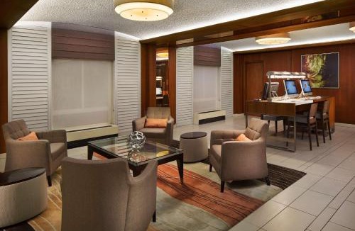 Oakland Hotel | Hilton Oakland Airport