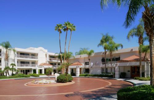 Canyon Corridor Resort | Hilton Vacation Club Palm Canyon Palm Springs