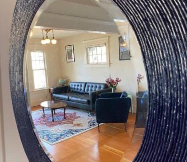 Astoria Apartment | Historic Downtown Flat, #3