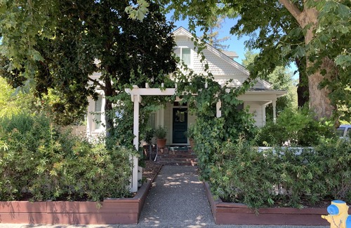 Windsor House | Historic Queen Anne Victorian in the Heart of Windsor