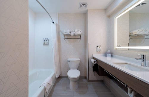 Lebec Hotel | Holiday Inn Express & Suites Frazier Park by IHG