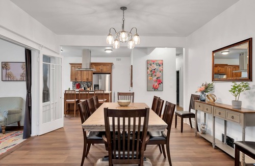Hollywood House | ★HOLLYWOOD 4B/2B ✩ FULLY RENOVATED ONE OF A KIND CRAFTSMAN HOUSE✩ W/PARKING