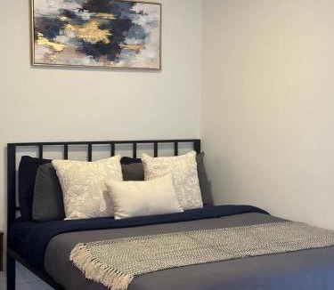 Little Armenia Apartment | Hollywood Universal Studios Apartment FREE parking