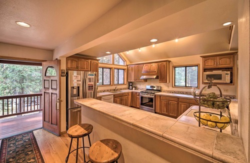Truckee House | Hot Tub & Deck: Truckee Golf Course Home