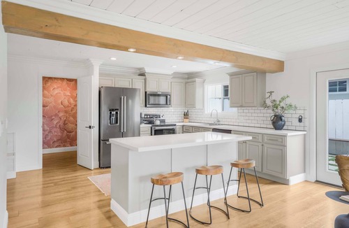 San Luis Obispo House | Hot Tub, Fire Pit, Bocce, Trampoline & Sleeps 11!