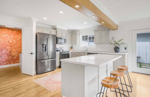 San Luis Obispo House | Hot Tub, Fire Pit, Bocce, Trampoline & Sleeps 11!