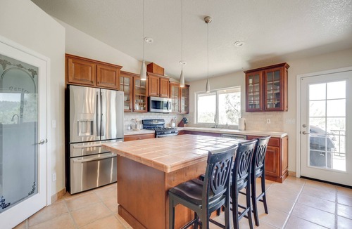 Groveland House | Hot Tub + Game Room: Family Retreat in Groveland!