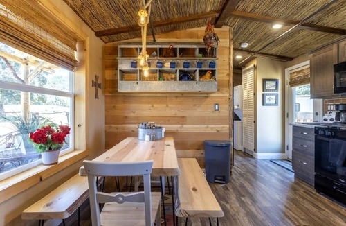 Warner Springs House | House ∙ 1 bedroom ∙ 4 guests
