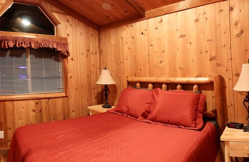 Groveland House | House ∙ 1 bedroom ∙ 4 guests