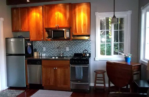 Guerneville House | House ∙ 1 bedroom ∙ 8 guests