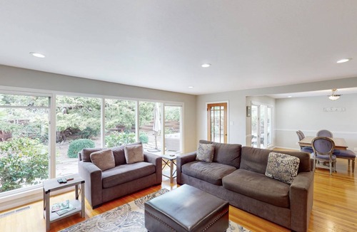 Junior College Neighborhood Association House | House ∙ 2 bedrooms ∙ 4 guests