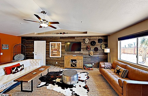 Pioneertown House | House ∙ 3 bedrooms ∙ 6 guests