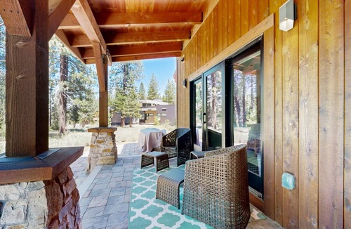 Truckee House | House ∙ 4 bedrooms ∙ 8 guests
