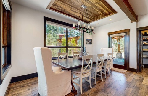 Truckee House | House ∙ 4 bedrooms ∙ 8 guests