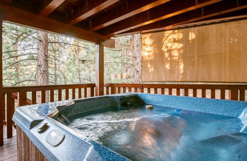Upper Moonridge House | House ∙ 5 bedrooms ∙ 13 guests