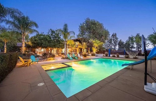 Lake Hodges House | House ∙ 5 bedrooms ∙ 10 guests