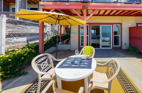 Carlsbad Village House | House ∙ 6 bedrooms ∙ 16 guests