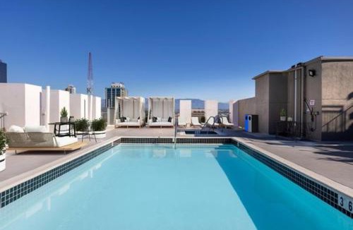 Historic Core Apartment | Huge Downtown LA Loft with Rooftop Pool & Jacuzzi