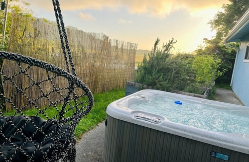 Orick House | Humble Home on the Coast in the Heart of Redwood National Park with Hot Tub!