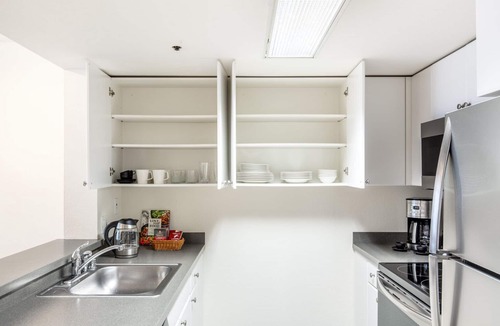 South Beach Apartment | Ideal South Beach 1BR w/Pool, Gym, walk to San Fran Bay, by Blueground