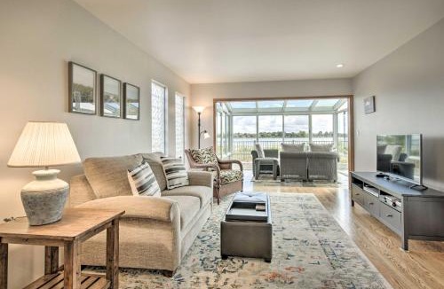 East End House | Ideally Located San Francisco Bay Home with Sunroom!