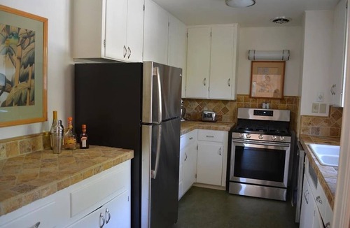 Hedgerow House | IN THE HEART OF MONTECITO, 2BR 2BA HOME 6 MONTH RENTAL